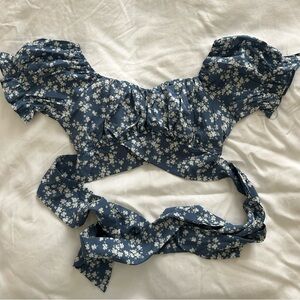 Navy blue & white floral puff sleeve cross tie ruffle crop top